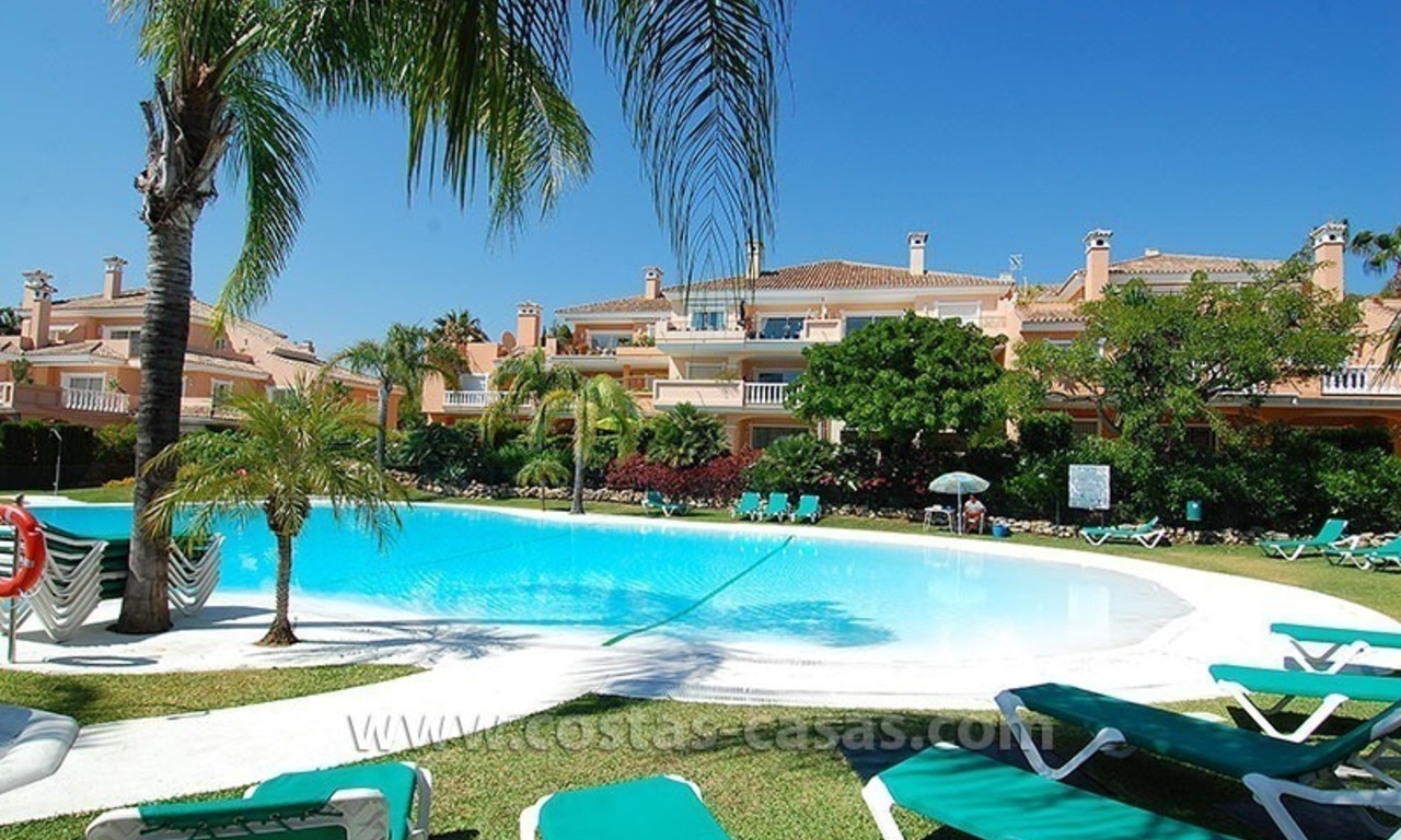 Bargain beachside penthouse apartment for sale, New Golden Mile, Marbella - Estepona 20