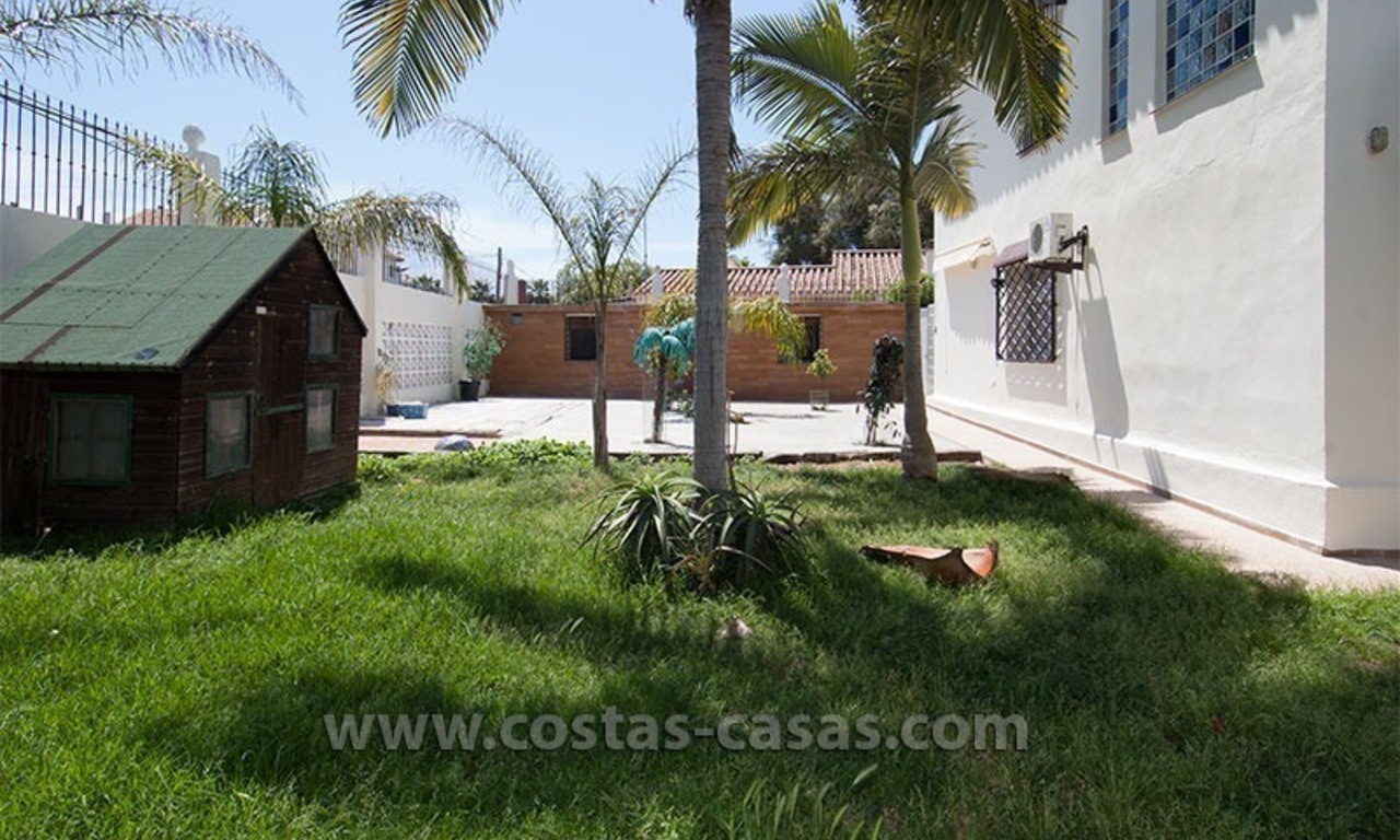 Beachside villa for sale on the Golden Mile near Puerto Banus 1