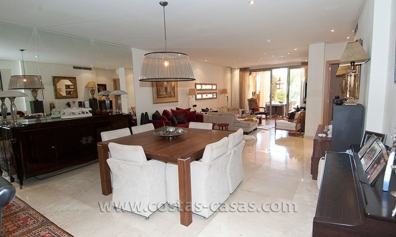 Exclusive luxury apartment to buy on the Golden Mile in Marbella 7