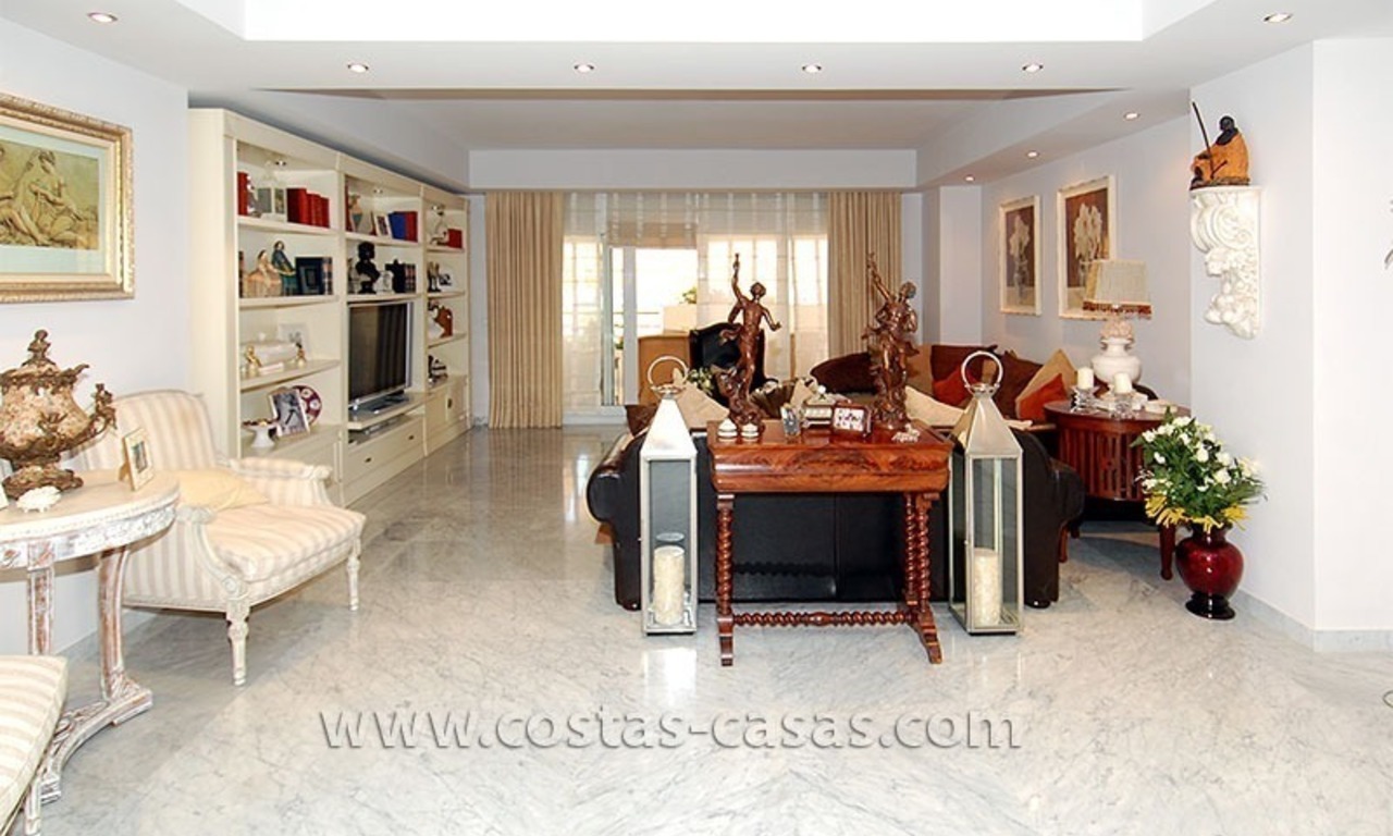 Beachside apartment for sale in Puerto Banus – Marbella 5