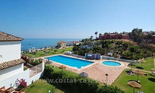 Frontline beach townhouse for sale in a first line beach complex in Estepona 2