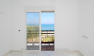 Frontline beach townhouse for sale in a first line beach complex in Estepona 7
