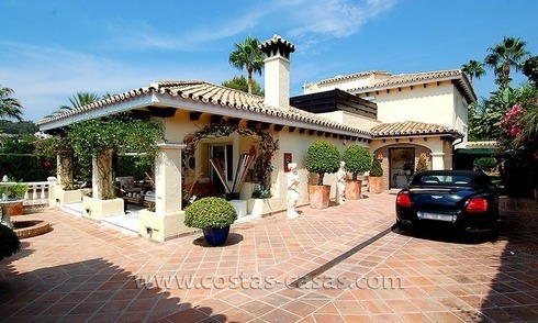 Golf villa for sale in Nueva Andalucía, Marbella 