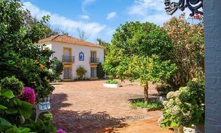 First line beach villa for sale in Marbella 9