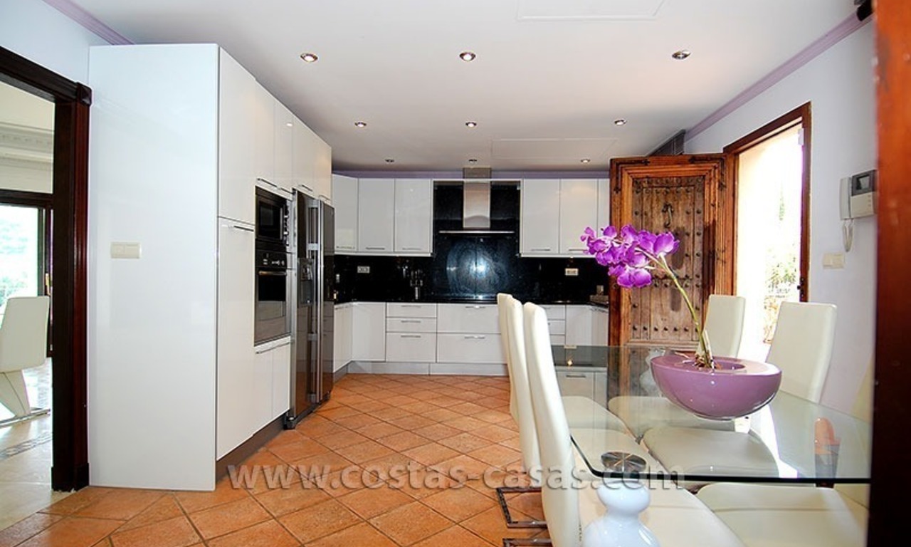 Exclusive Andalusian Style Villa for Sale in the Area of Marbella - Benahavis 24