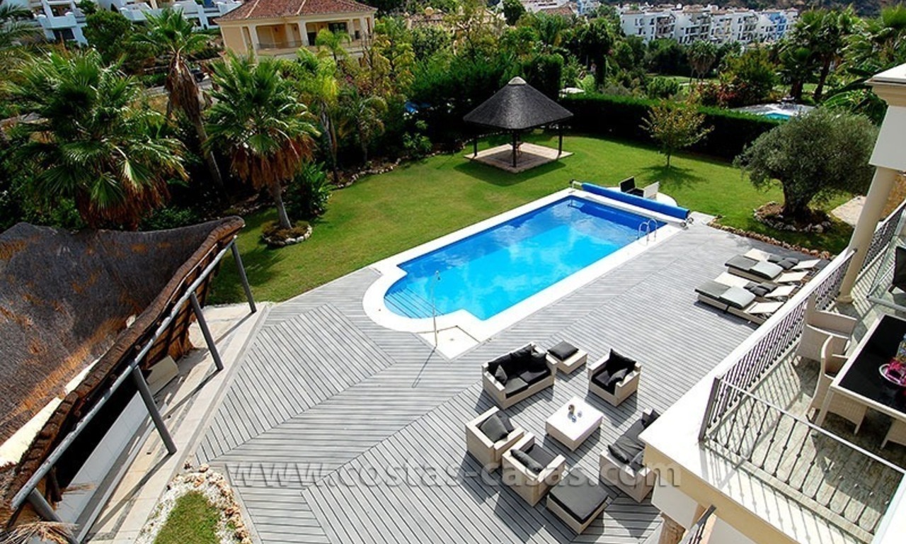 Exclusive Andalusian Style Villa for Sale in the Area of Marbella - Benahavis 40
