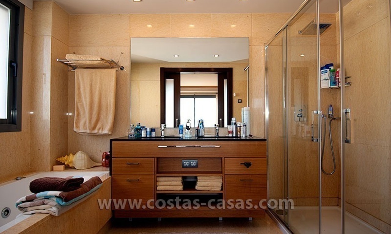 Contemporary, Luxury Golf Apartment for sale in Marbella - Benahavis 11