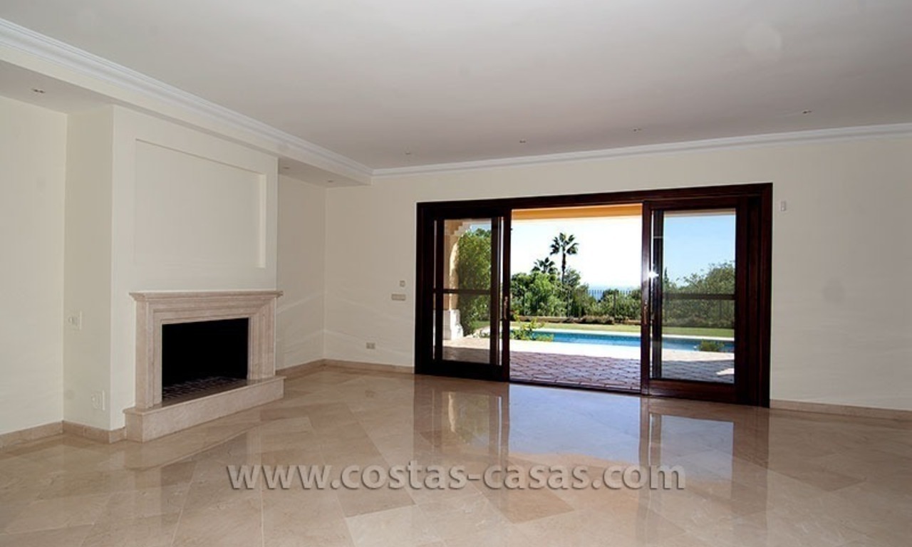 For Sale on Marbella’s Golden Mile: Luxury Villa 17