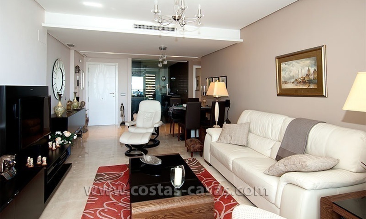 For Sale in the Marbella – Benahavís: First-Line Golf Apartment 7