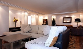 For Sale: Well-Appointed, Spacious and Fully-Renovated Villa in Marbella city 29