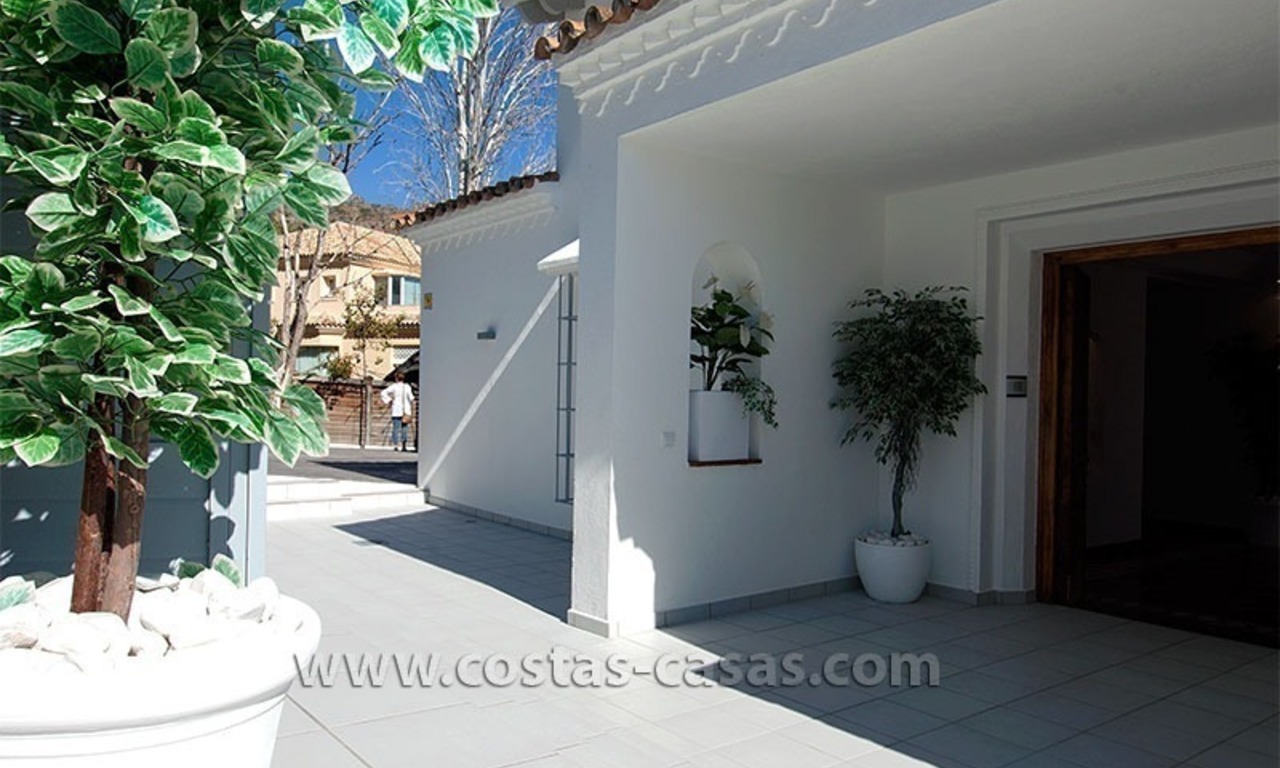 For Sale: Well-Appointed, Spacious and Fully-Renovated Villa in Marbella city 3