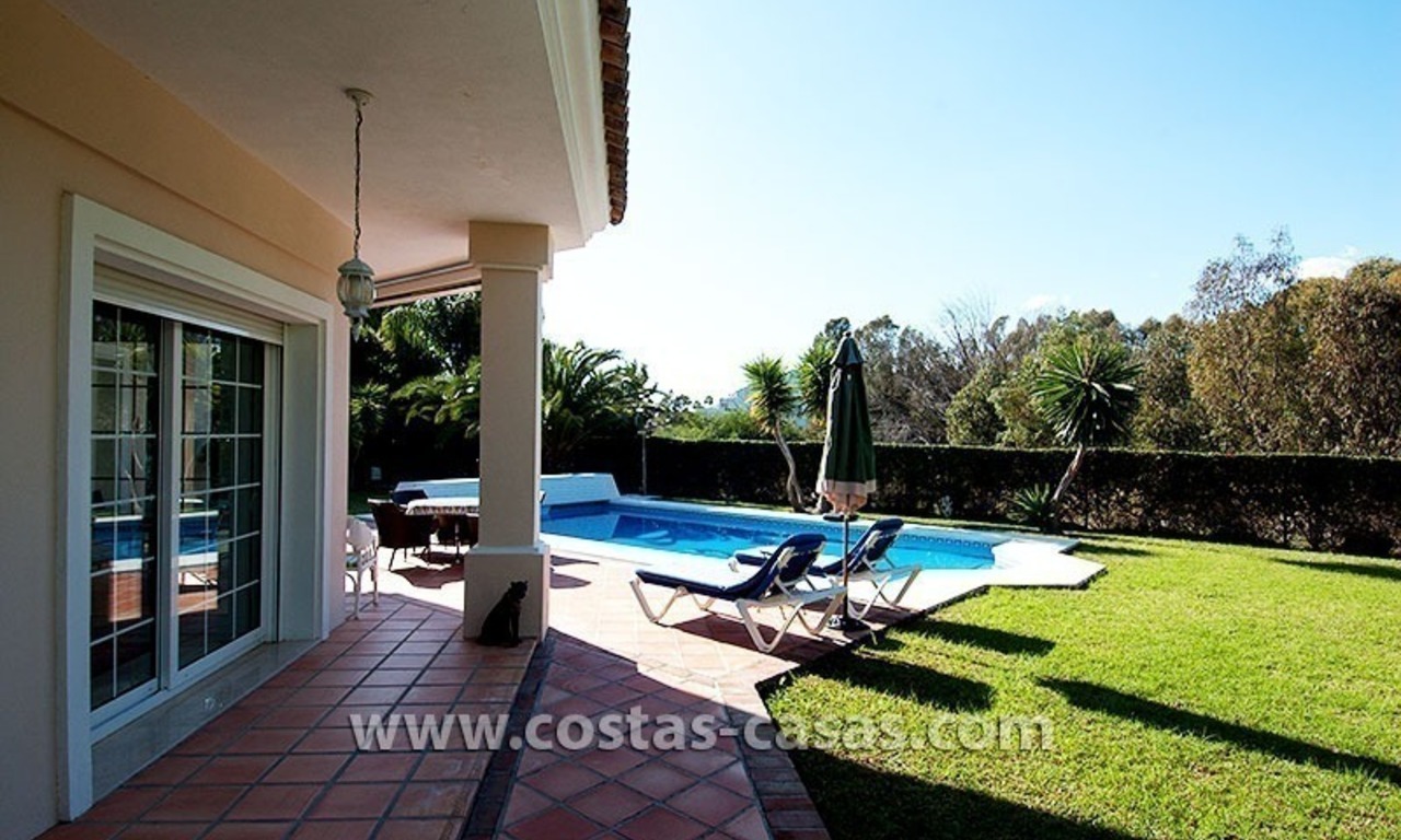 For Sale: Large, Well-Kept Villa in Marbella – Estepona 4