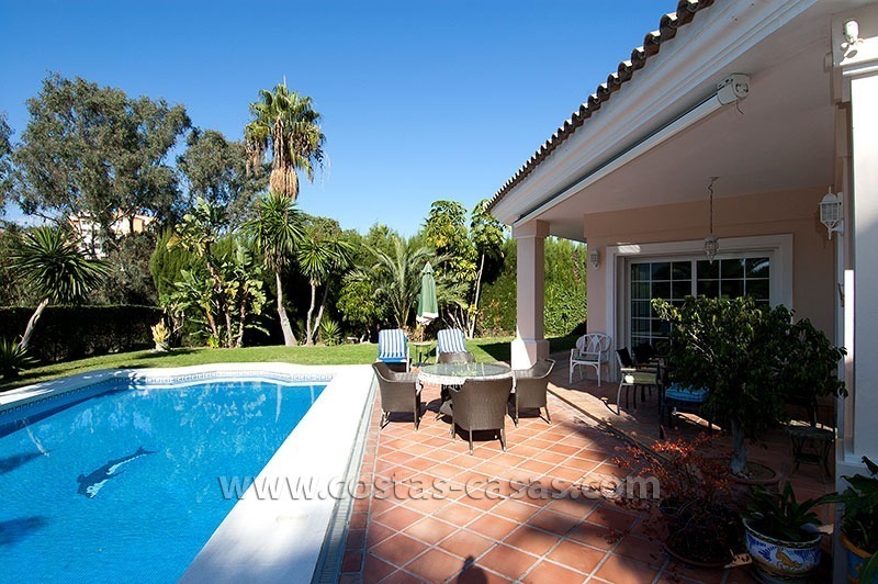 For Sale: Large, Well-Kept Villa in Marbella – Estepona