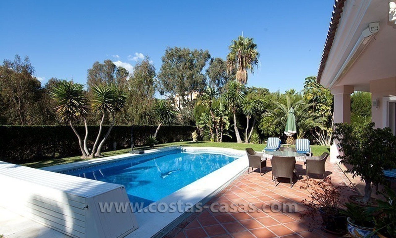 For Sale: Large, Well-Kept Villa in Marbella – Estepona 5