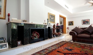 For Sale: Large, Well-Kept Villa in Marbella – Estepona 8