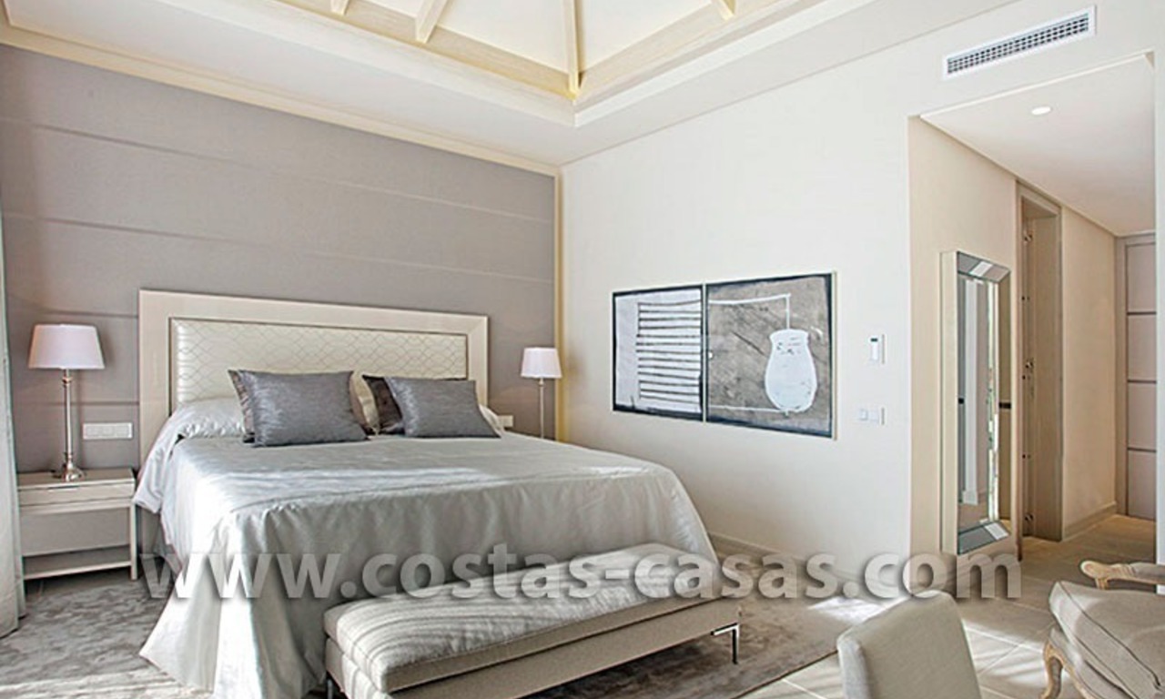 For Sale: Exceptionally Well-Located Luxury Villa in Nueva Andalucía, Marbella 10