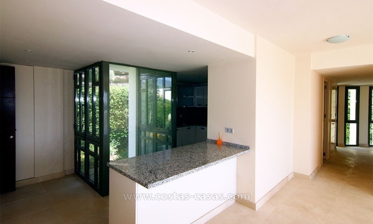 For Sale: Contemporary Luxury First-line Golf Apartment in the Marbella – Benahavís – Estepona Triangle 6