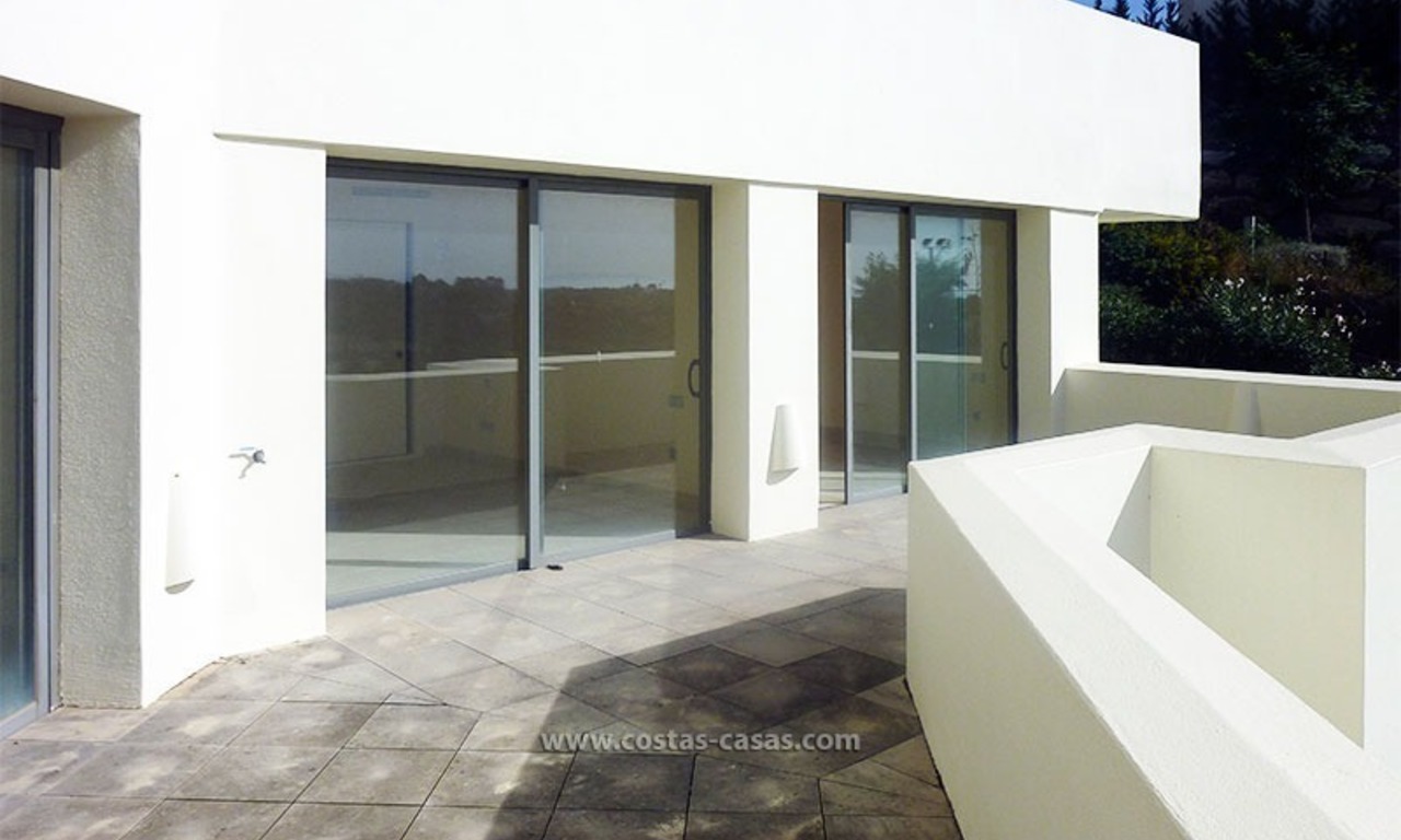 For Sale: Contemporary Luxury First-line Golf Apartment in the Marbella – Benahavís – Estepona Triangle 16