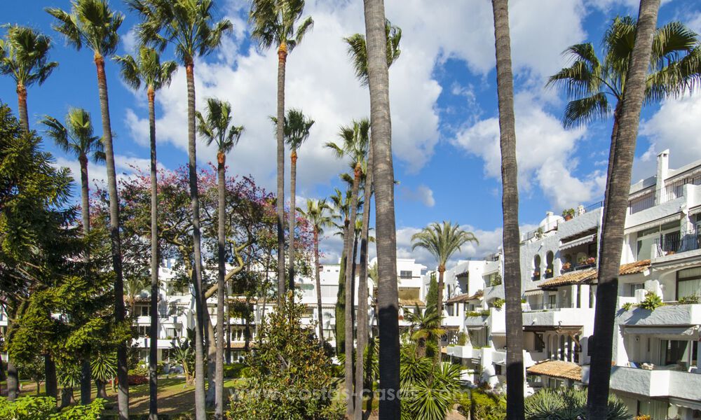 Beachside apartment For Sale in Puerto Banús, Marbella 29649