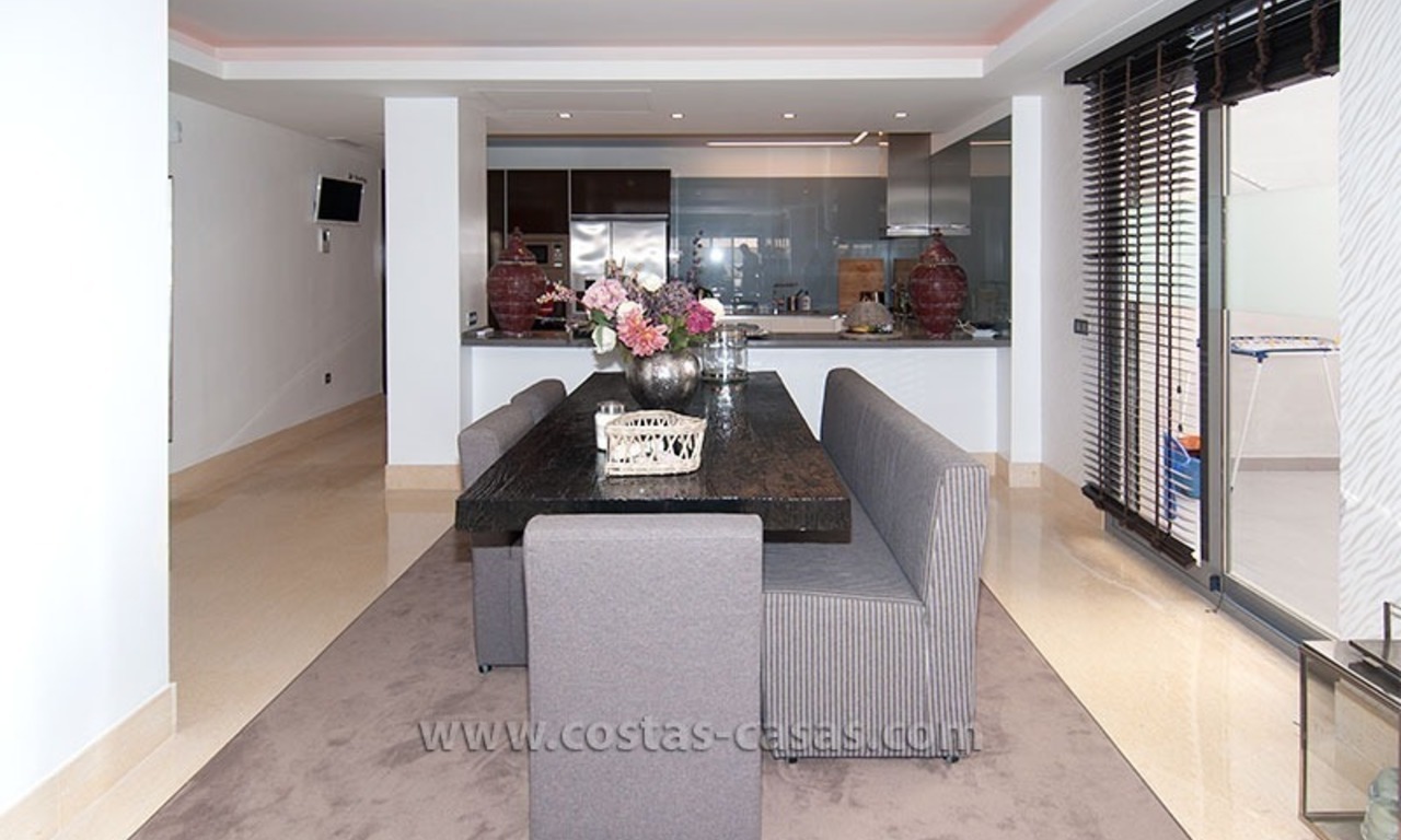 For Sale in the Marbella – Benahavís Area: Contemporary, Luxury Golf Apartment 6