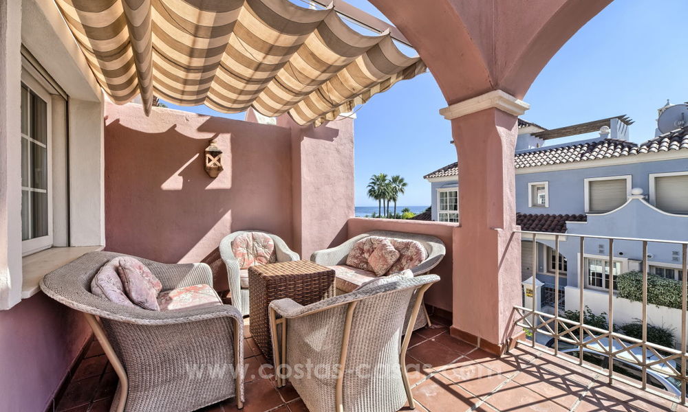 Luxury beachside villa for sale between San Pedro and Puerto Banus, Marbella 22174