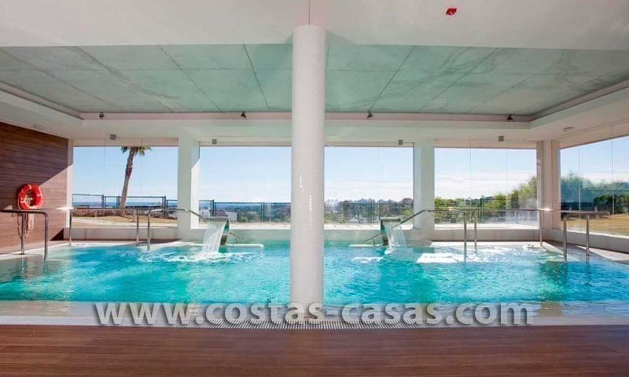 For Holiday Rent in the Marbella – Benahavís Area: Contemporary, Luxury Golf Apartment 24