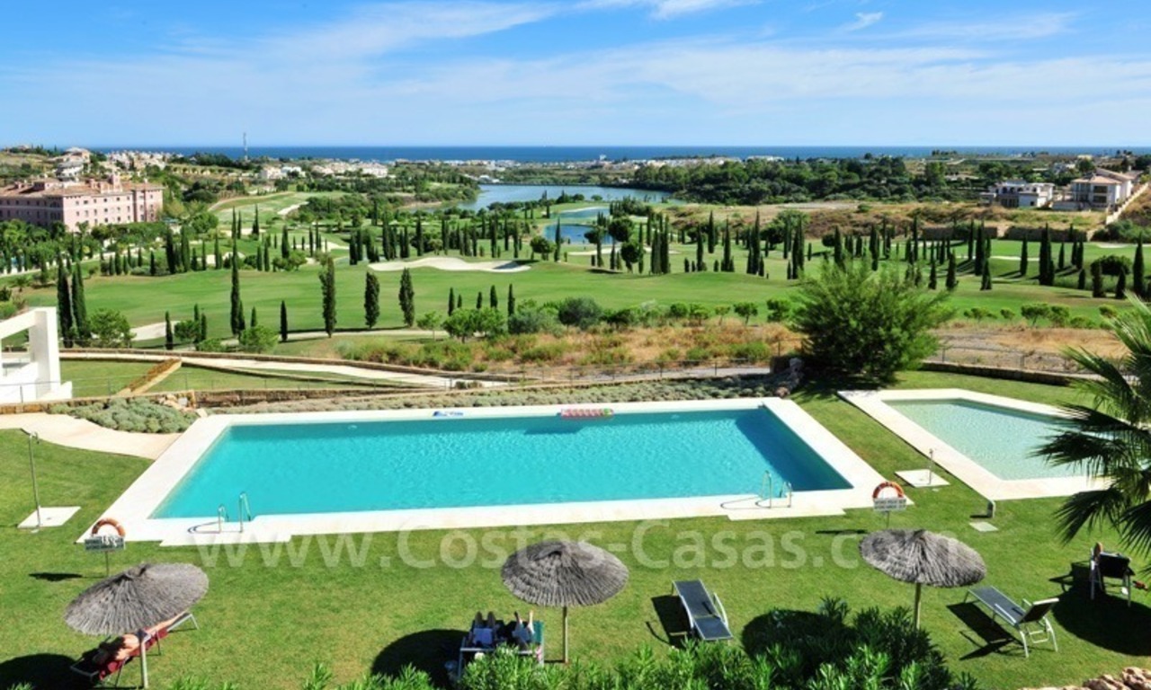 New Contemporary-style Luxury Vacation Apartment For Rent at Marbella-Benahavís Golf Resort on the Costa del Sol 20