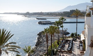 For sale: Seafront Corner Apartment in Puerto Banús, Marbella 3