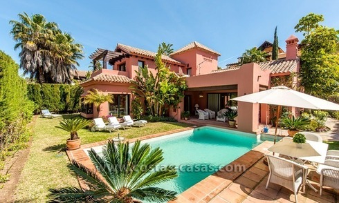 Bargain! Villa at Golf and Country Club between Marbella and Estepona 