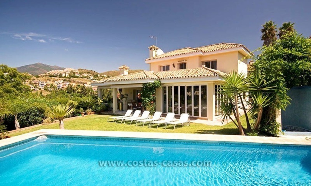 For Sale: Bargain Villa near Golf Courses in Nueva Andalucía, Marbella 0