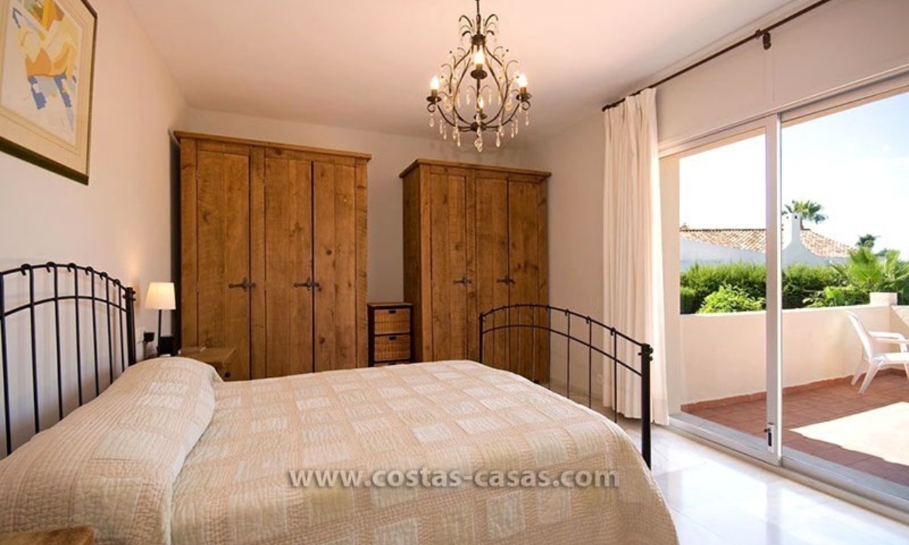 For Sale: Bargain Villa near Golf Courses in Nueva Andalucía, Marbella 7