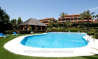 Opportunity! Luxury apartment for sale, with sea view, frontline golf complex in Marbella - Benahavis 13