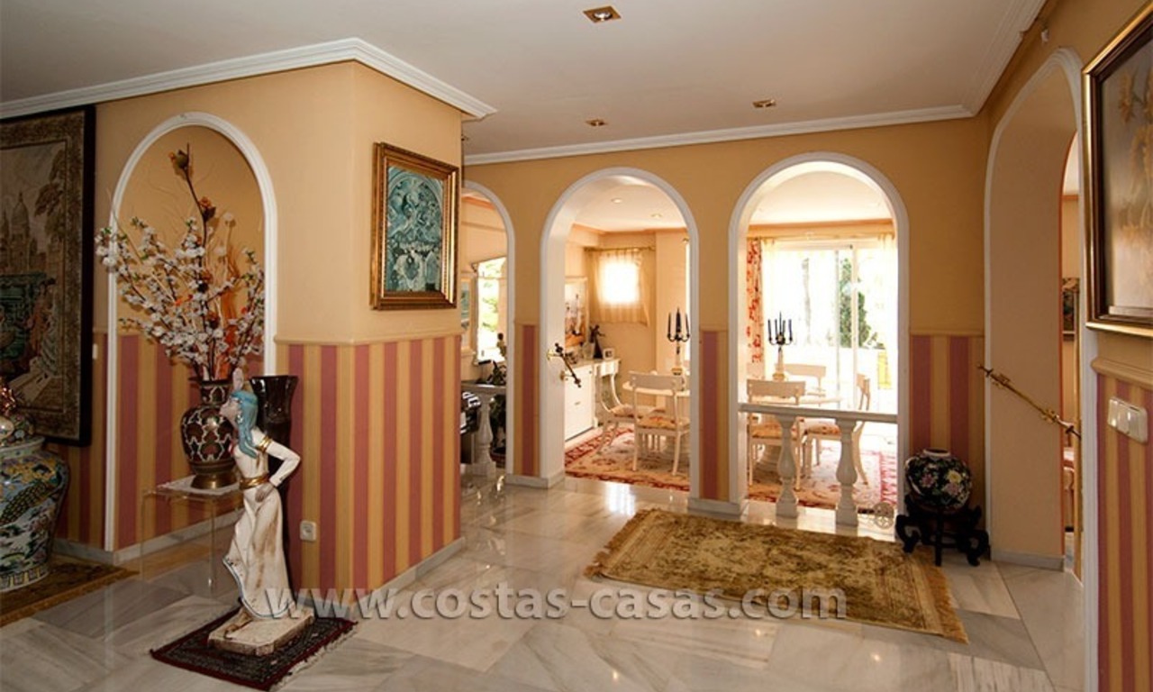 For Sale: Spacious Luxury Apartment nearby Puerto Banús, Marbella 11