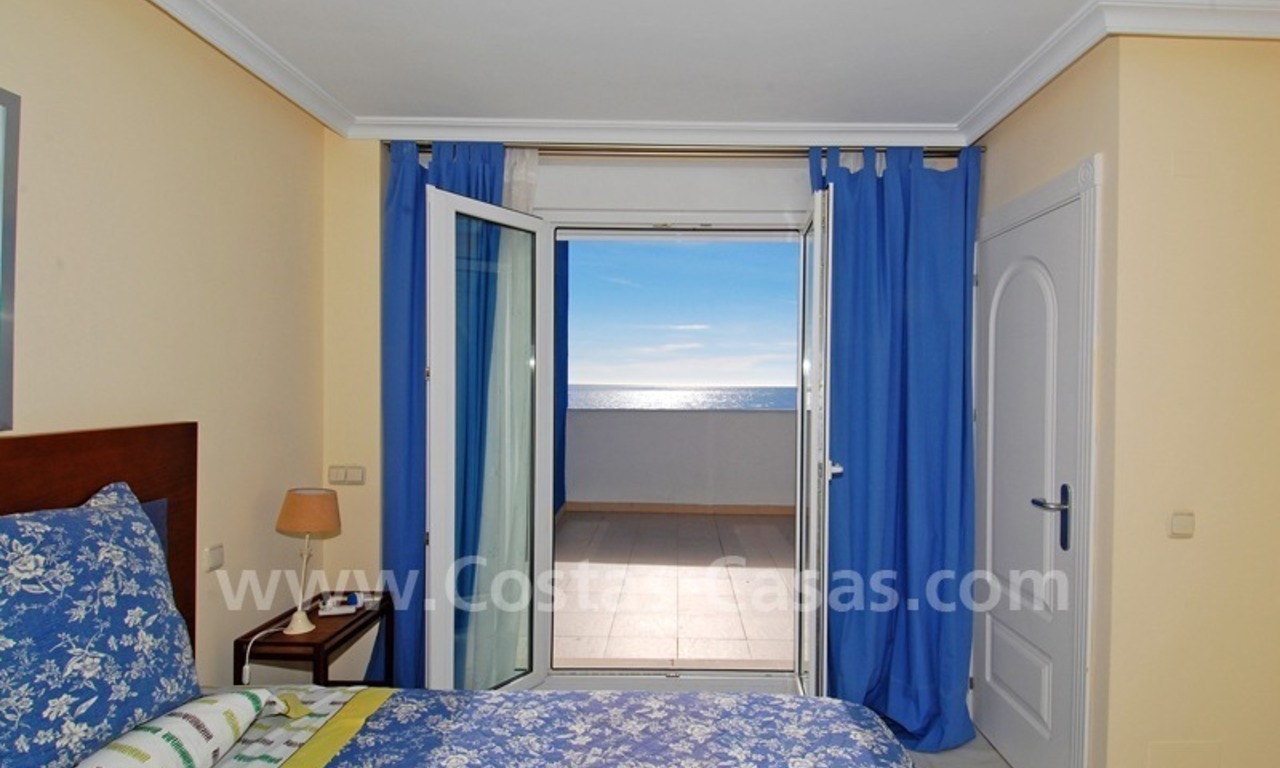 Frontline beach house for holiday rent, first line beach, Marbella - Estepona, Costa del Sol, Spain 13