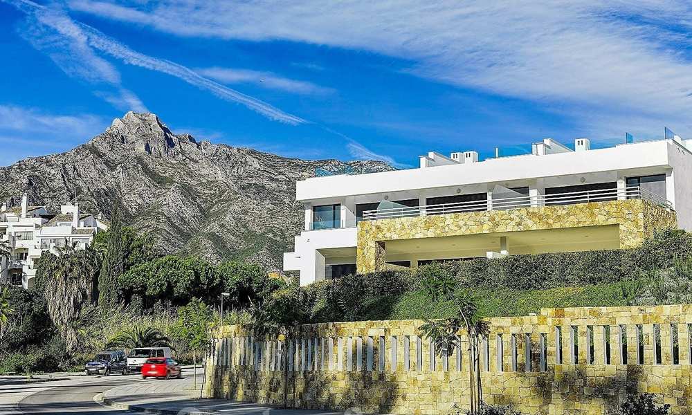 Beautiful new modern townhouse for sale on the Golden Mile, Marbella. Last unit. Key ready. 24040