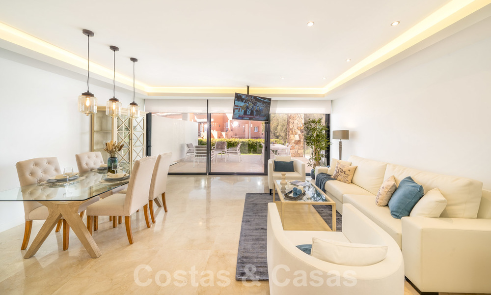 Beautiful new modern townhouse for sale on the Golden Mile, Marbella. Last unit. Key ready. 28558