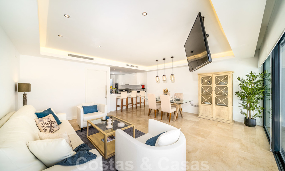 Beautiful new modern townhouse for sale on the Golden Mile, Marbella. Last unit. Key ready. 28566