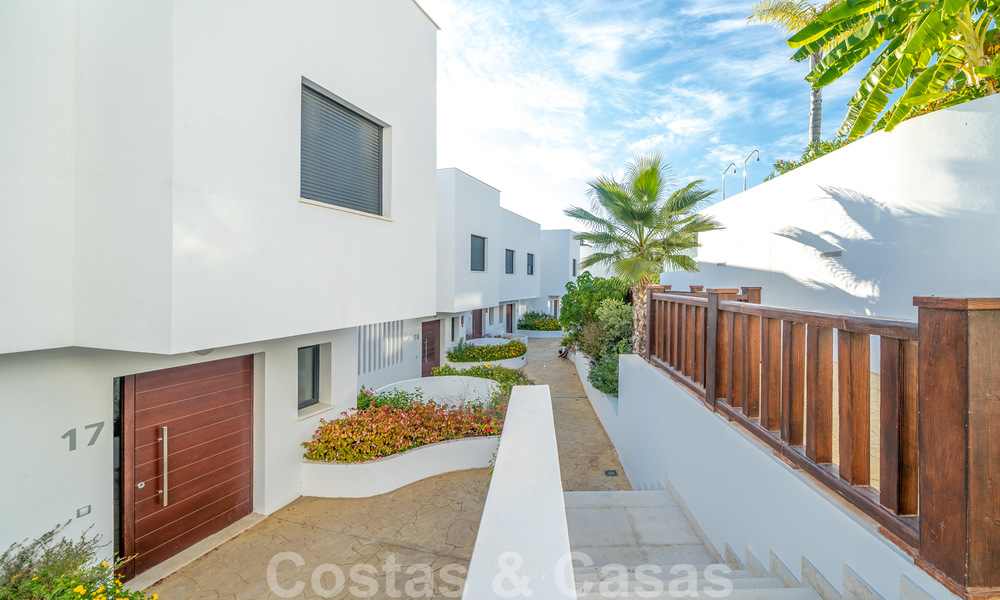 Beautiful new modern townhouse for sale on the Golden Mile, Marbella. Last unit. Key ready. 28570