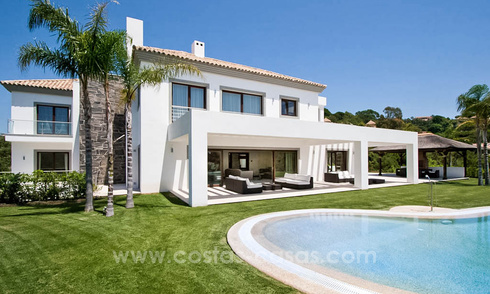 Contemporary style villa for sale in La Zagaleta between Benahavís and Marbella 22711
