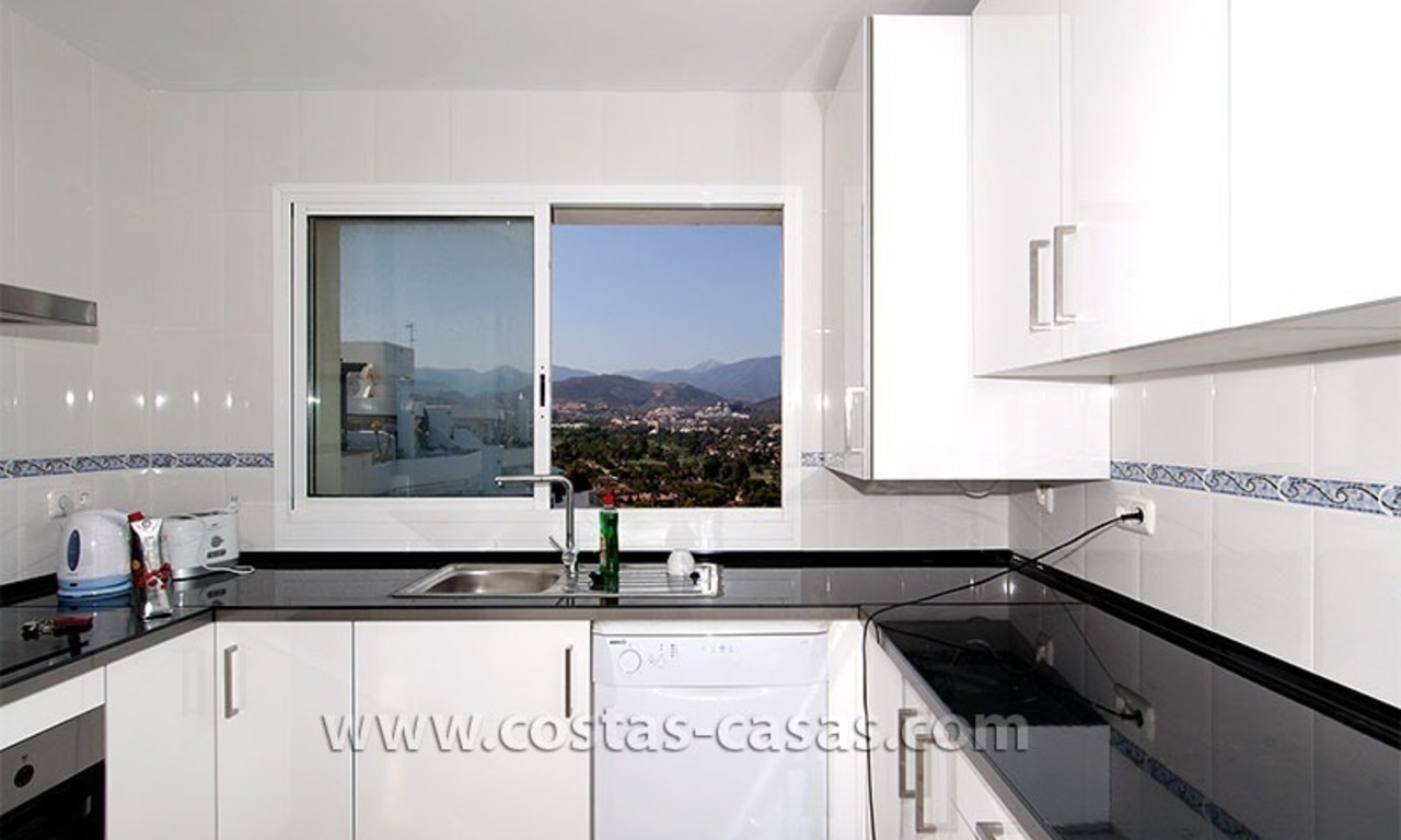 For Sale: Perfectly Located Penthouse Apartment near Puerto Banús, Marbella 7