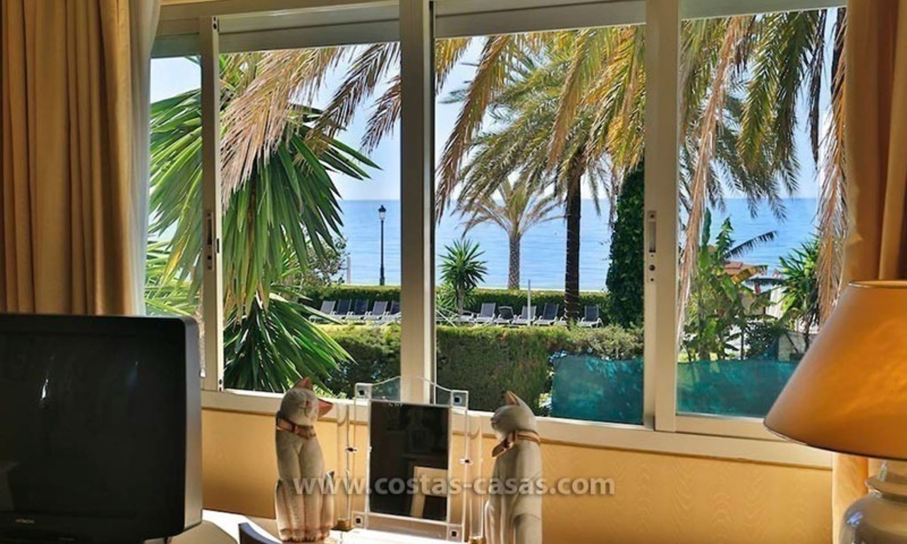 For Sale: Frontline Beach Apartment in San Pedro de Alcántara, Marbella 6