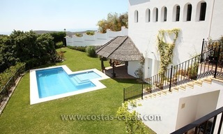 For Sale: Classic Villa at Country Club in Benahavís, Marbella 3