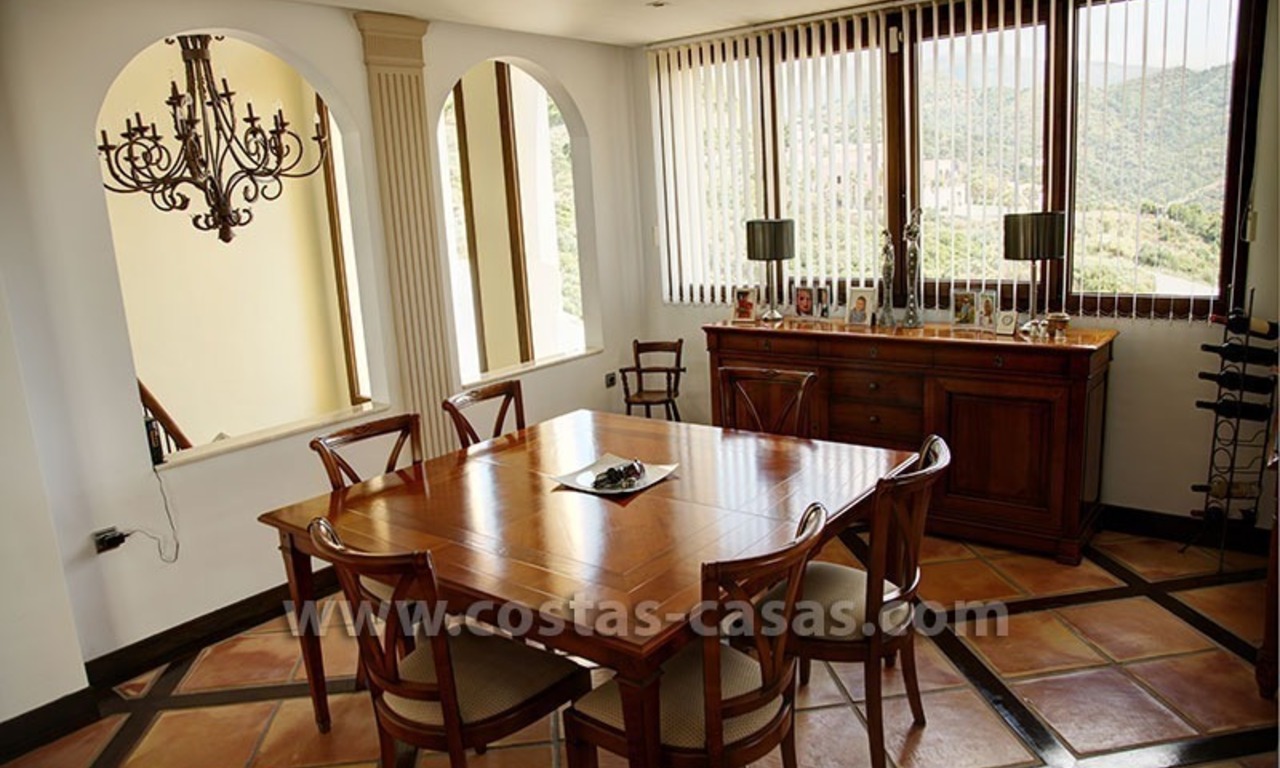 For Sale: Classic Villa at Country Club in Benahavís, Marbella 13
