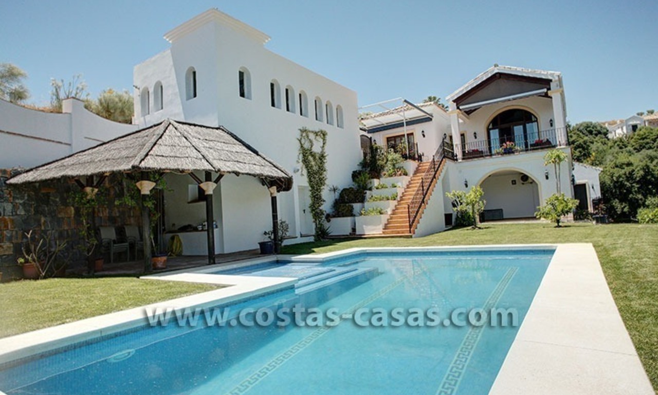 For Sale: Classic Villa at Country Club in Benahavís, Marbella 23