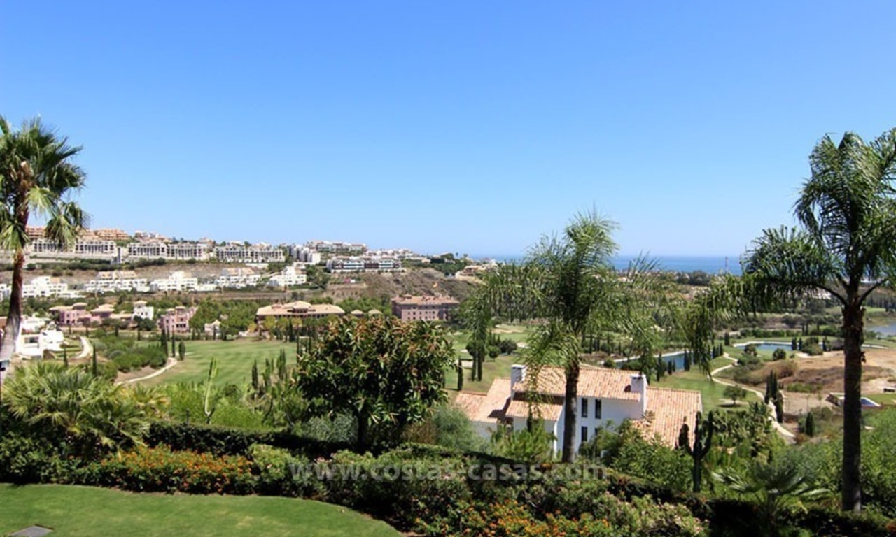 For Sale: Excellent Apartment at Golf Resort in Benahavís – Marbella 0