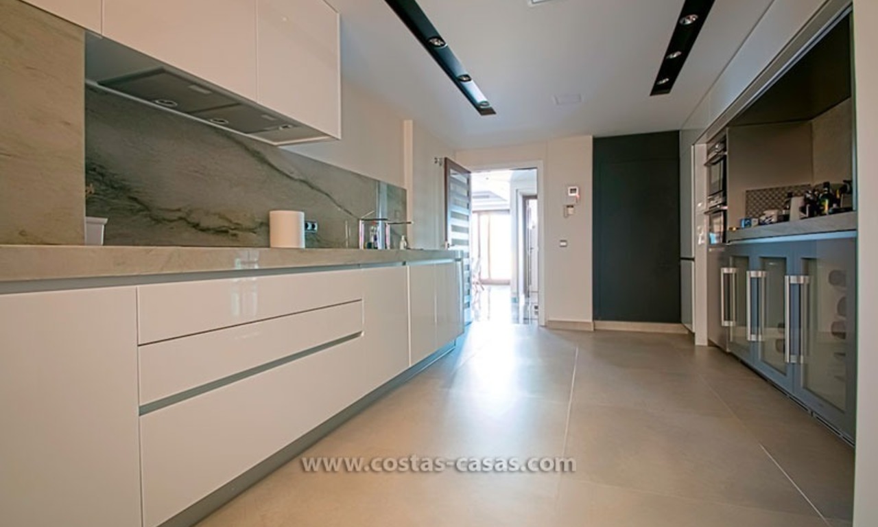 Resale: Exclusive Beachfront Modern Penthouse, New Golden Mile, Marbella – Estepona 7