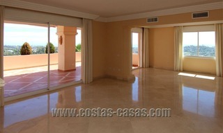 For Sale: Large Luxury Penthouse in Nueva Andalucía, Marbella’s Golf Valley 10
