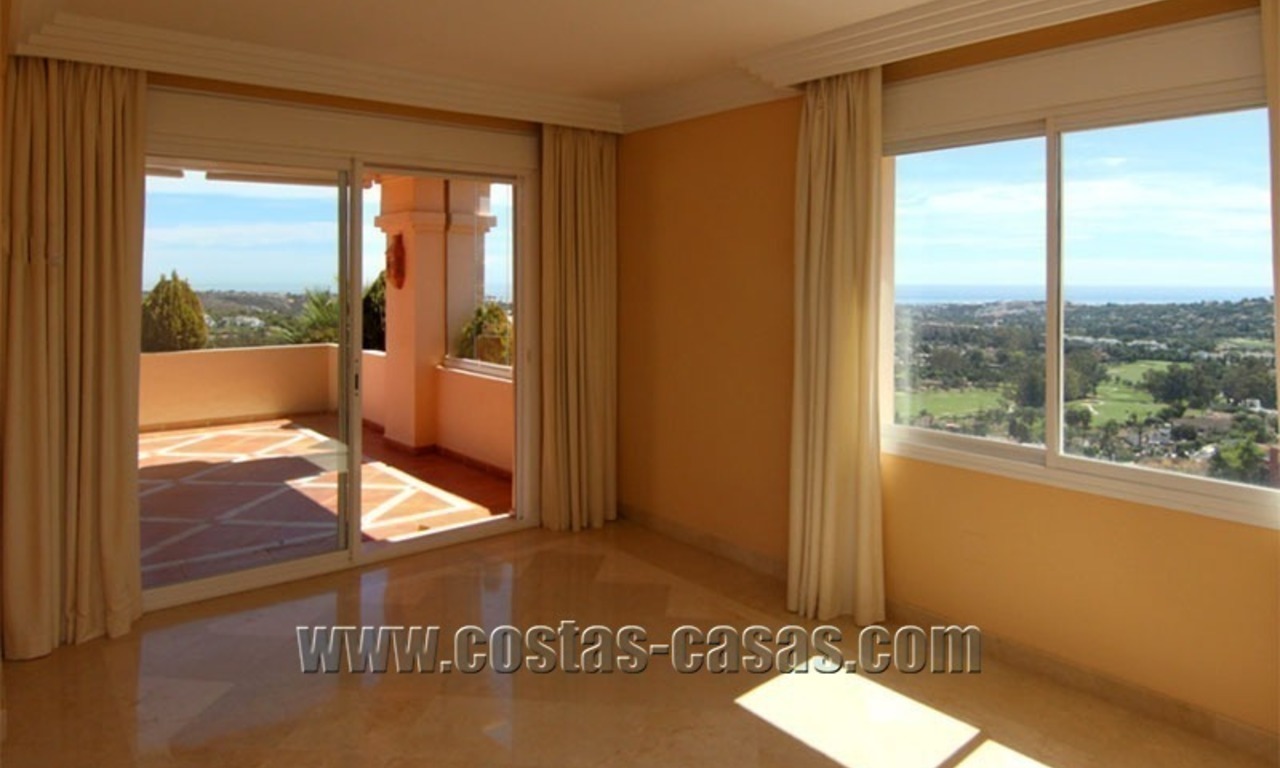 For Sale: Large Luxury Penthouse in Nueva Andalucía, Marbella’s Golf Valley 12