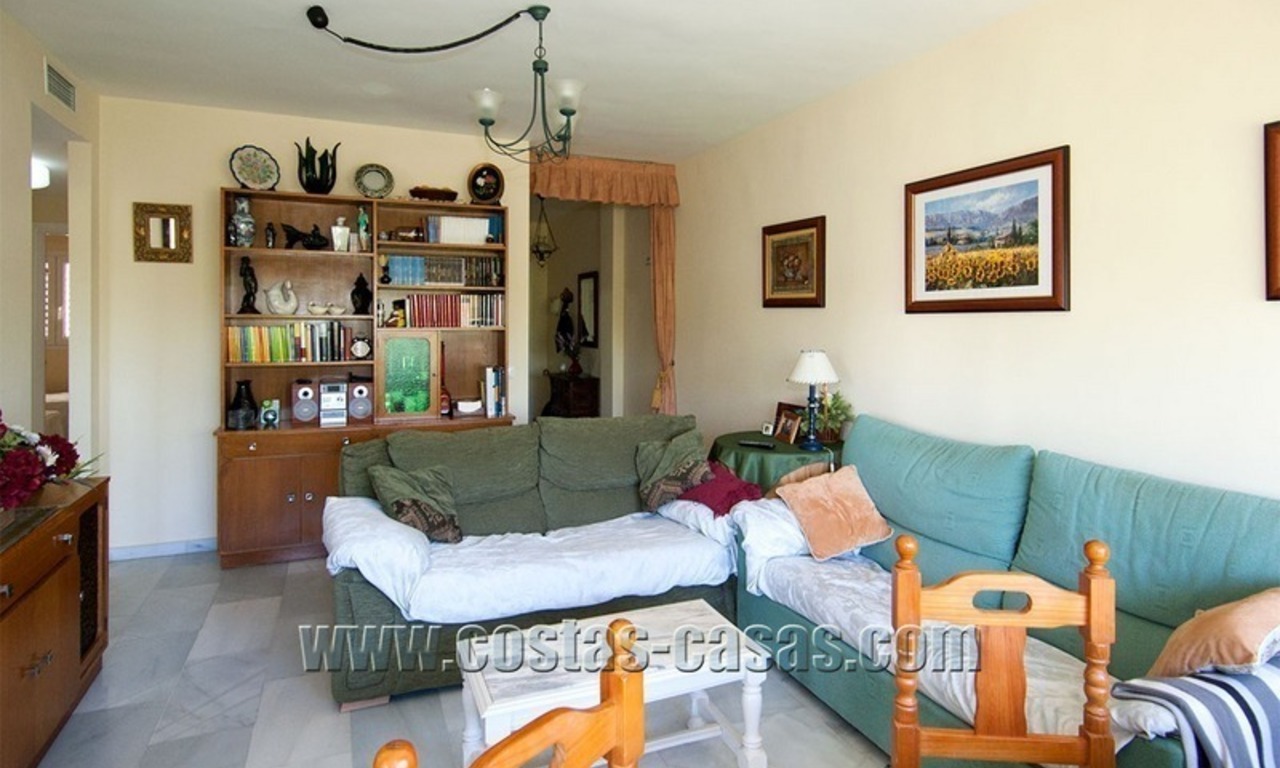 For Sale: Cosy Frontline Beach Apartment in the Heart of Puerto Banús – Marbella 2