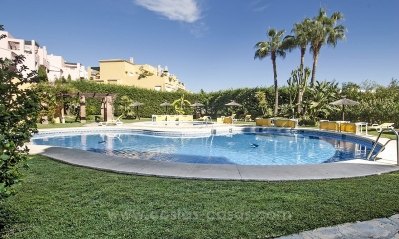 Luxury penthouse for sale in a frontline golf complex in Guadalmina, San Pedro, Marbella 1